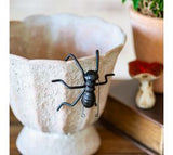 Iron Ant Pot Hanger