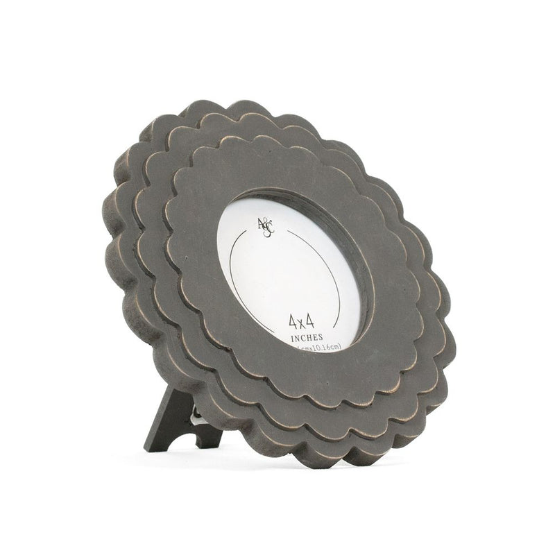 8x8x1 wood scallop photo frame (ROUND) gy (4x4)